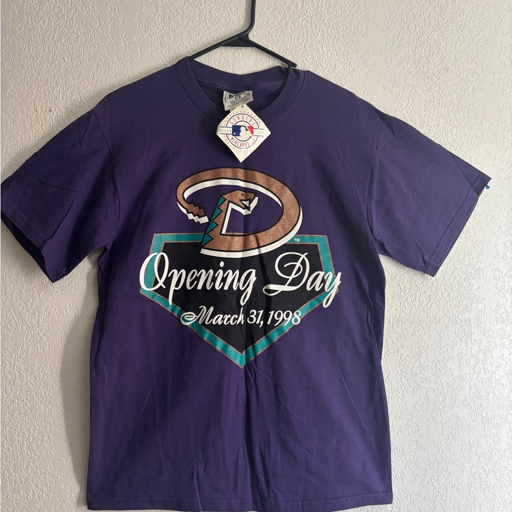 Vintage Purple D-backs opening day 1998 shirt
(Medium)